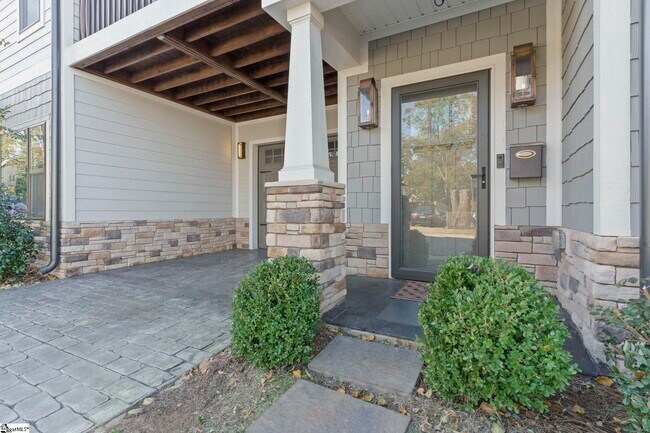 Foto del edificio - 105 McCall St