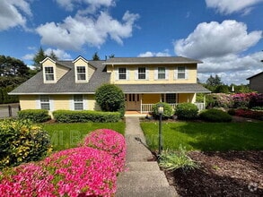 Building Photo - 11814 SW Dickinson Ct