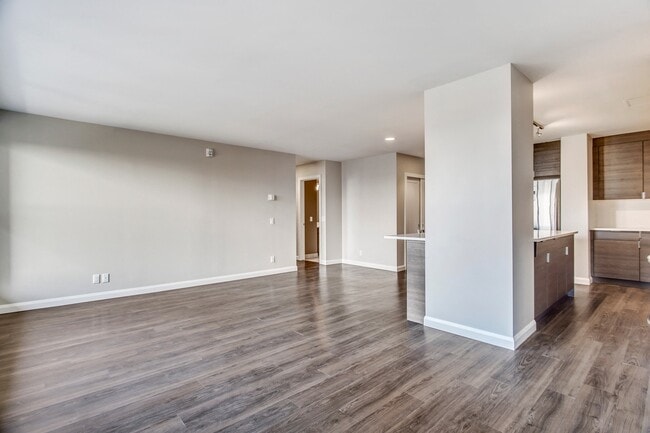 Building Photo - Hull Estates