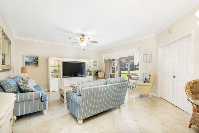 Foto del edificio - 4409 Fairway Dr N