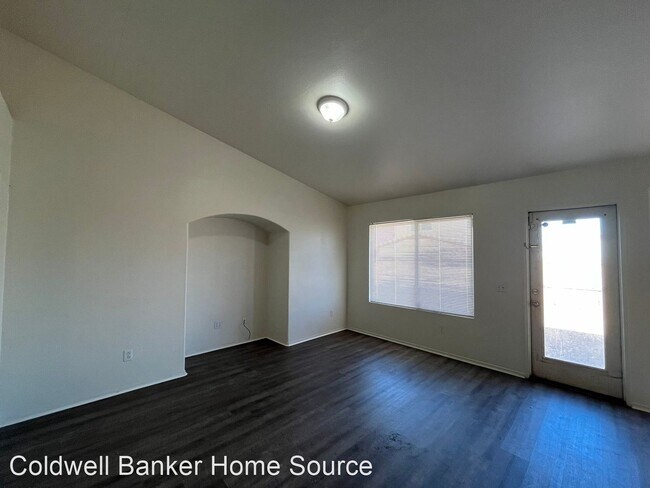 Building Photo - 4 br, 2 bath House - 10296 Lawson Ave