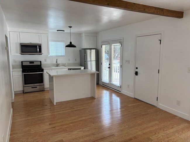 Building Photo - 3232 Verdugo Rd