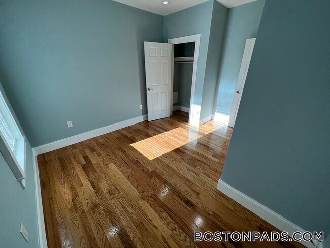 Foto del edificio - 372 Oxford St