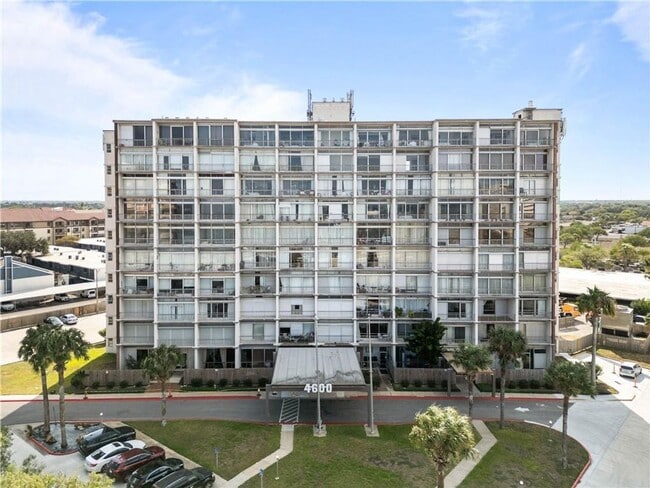 Building Photo - 4600 Ocean Dr