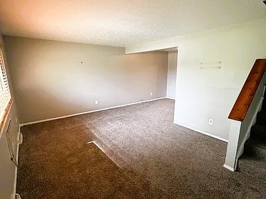 Foto del edificio - 2472 Warren Pky