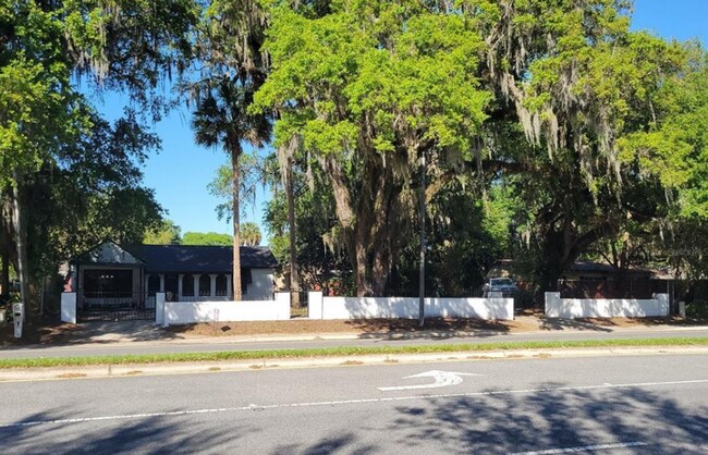Building Photo - 1395 Neptune Rd