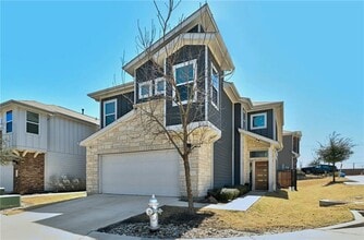 Building Photo - 7301 Oberon St