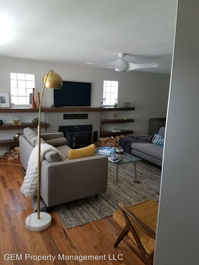 Foto del edificio - 1 br, 1 bath House - 5619 W Cruzen St
