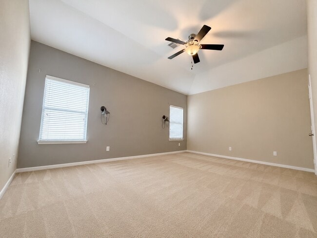 Building Photo - 406 Mornington Ln