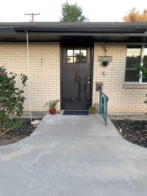 Primary Photo - 904 E 5th St