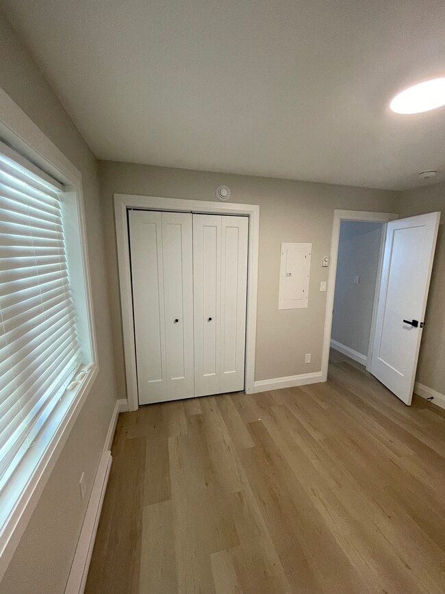 Photo du bâtiment - Quaint and Cozy One Bedroom Apartment