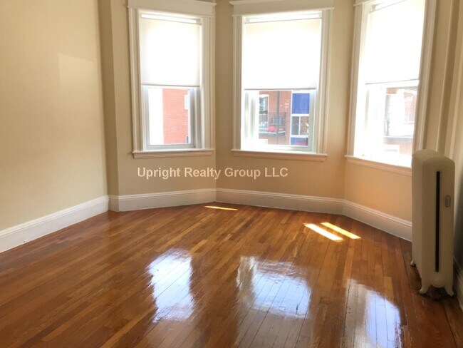 Building Photo - 64 Woodstock Ave