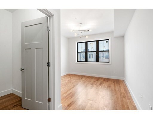 Foto del edificio - 181 Bennington St