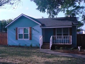 Building Photo - 5728 Curzon Ave