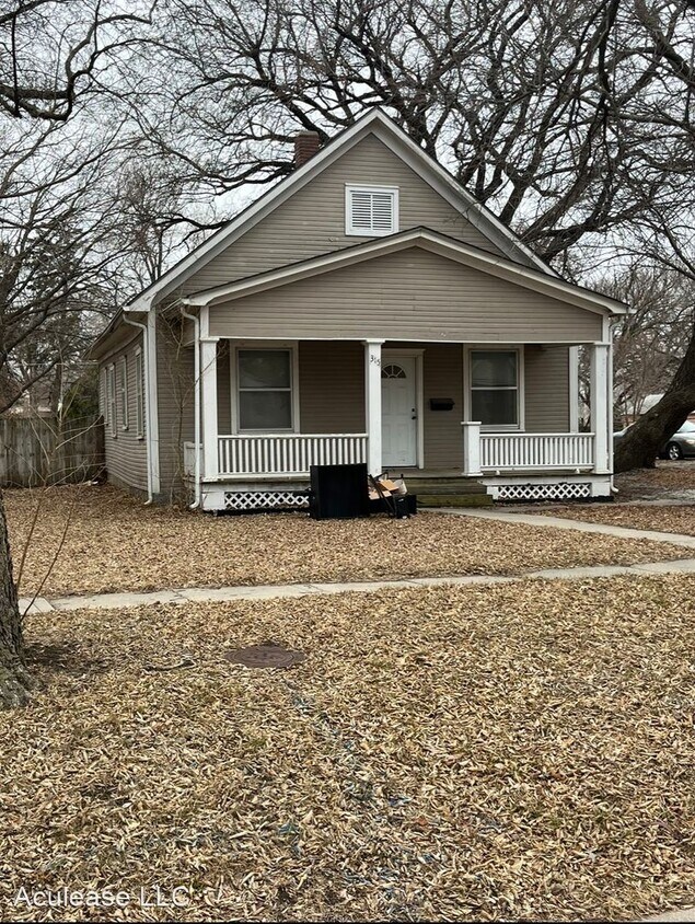 2 br, 1 bath House 315 SW 3rd House Rental in Newton, KS