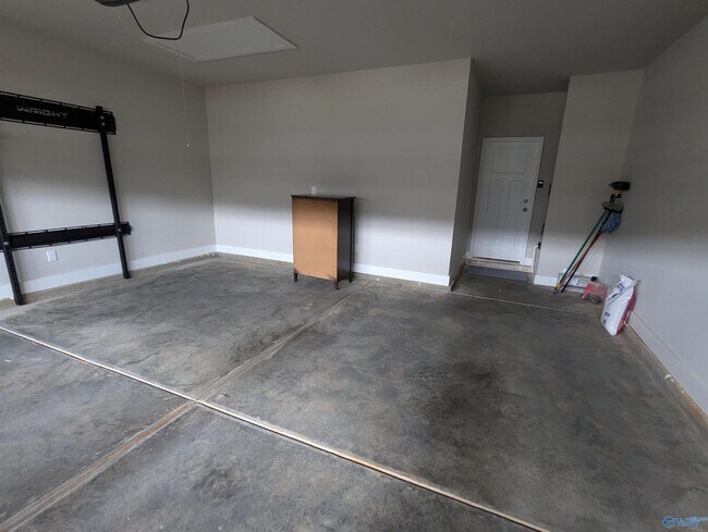 Building Photo - 429 Raleigh Elm Dr