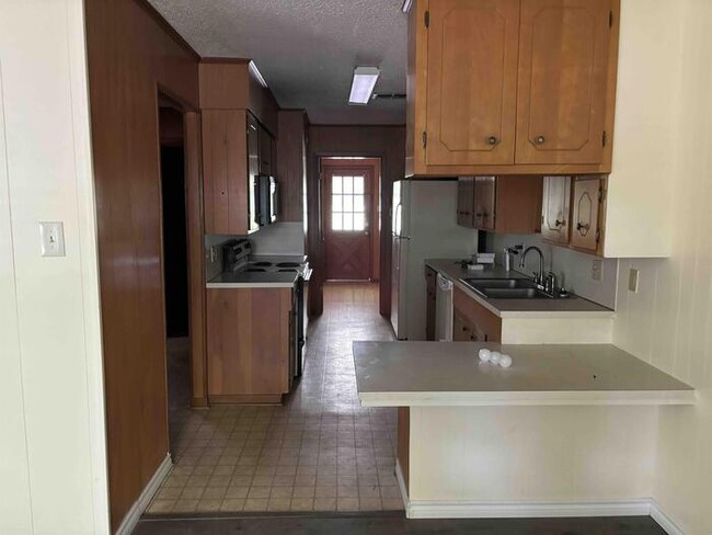 Building Photo - Duplex