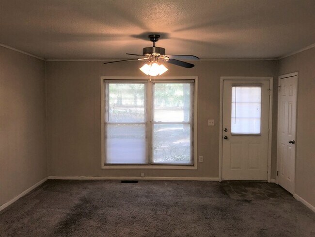 Foto del edificio - 4 Bedroom Home In Fountain Inn!