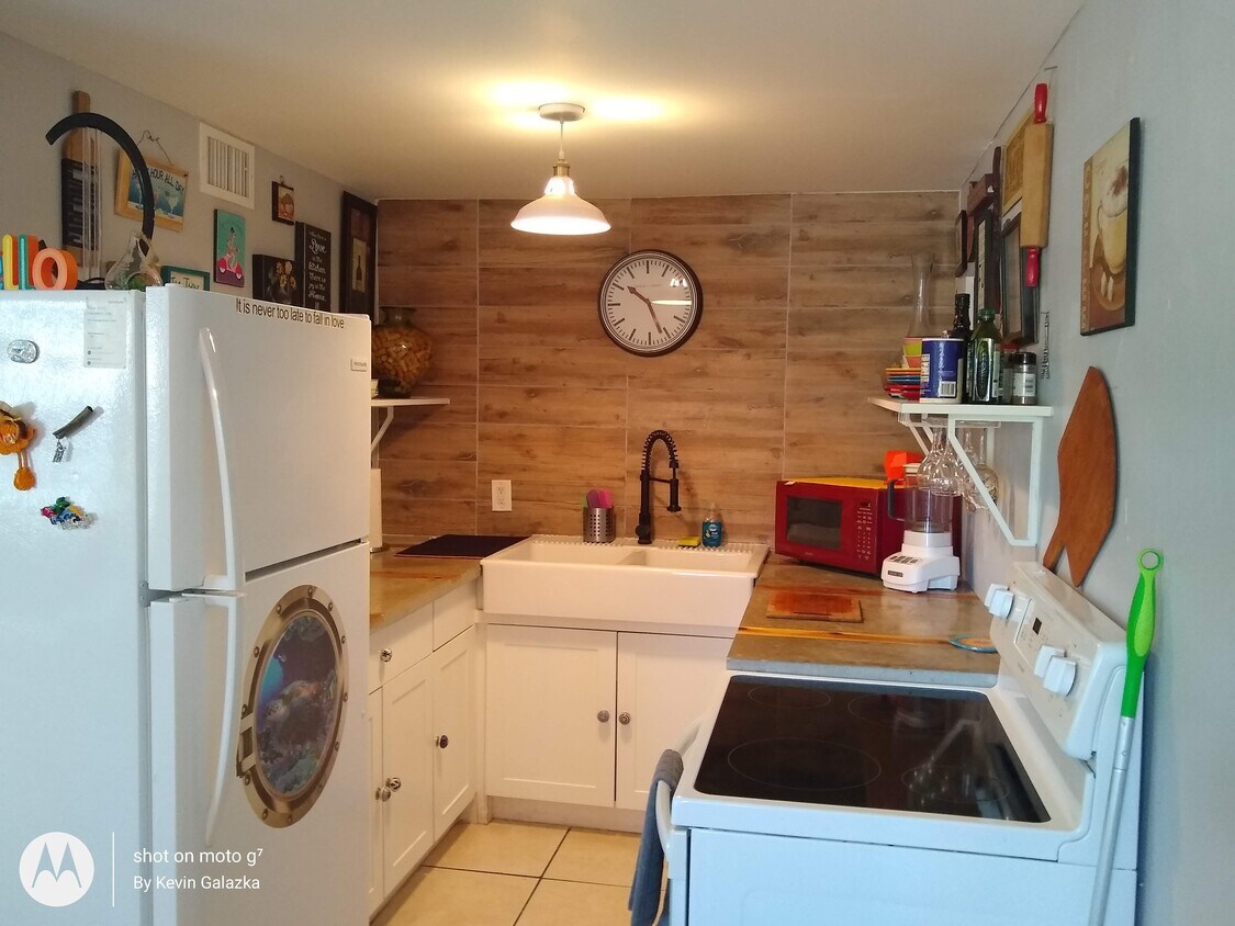 Primary Photo - 311 Avanda Ct