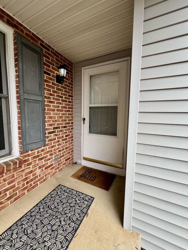 Foto del edificio - Townhome in a Great Community! 3bd/2.5ba
