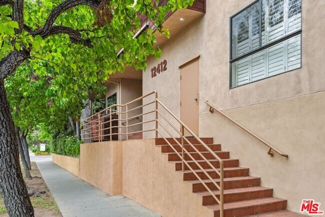 Foto del edificio - 12412 Texas Ave