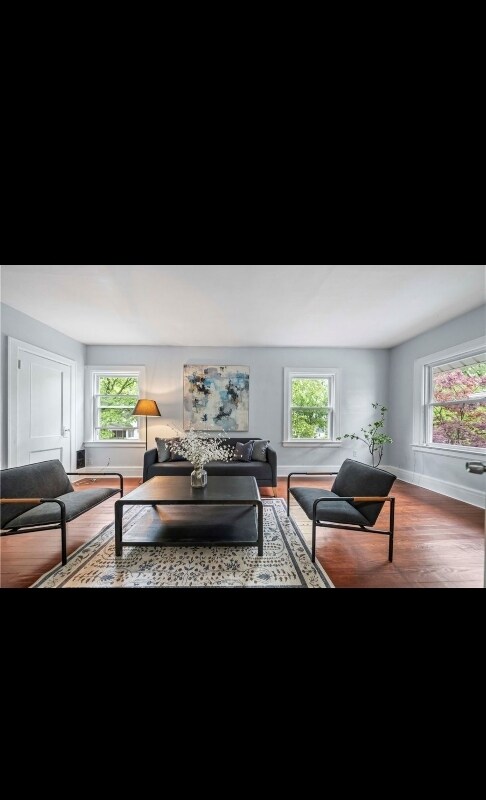 Foto del edificio - 375 Clay Ave