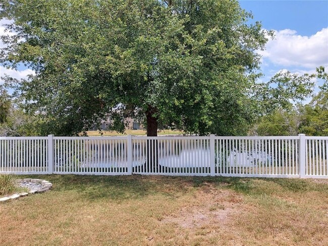 Building Photo - 31127 Whinsenton Dr