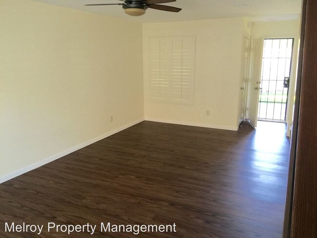 Building Photo - 3 br, 2 bath Apartment - 7430 Tooma St #158