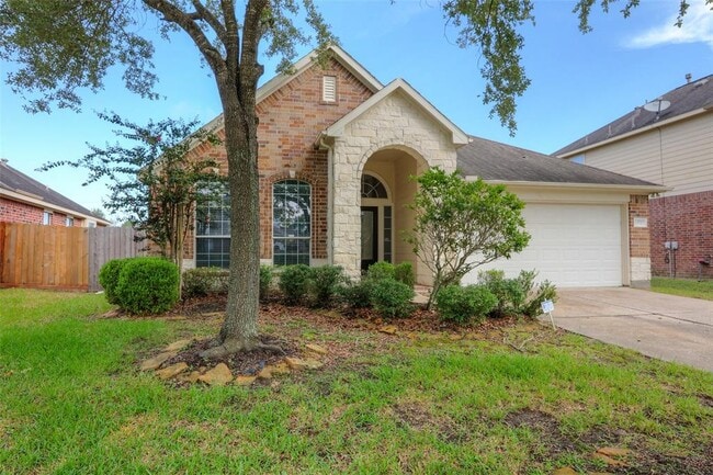 Building Photo - 13727 Rolling River Ln