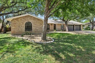 Building Photo - 1401 Dragon Dr