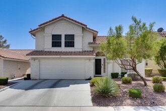 Building Photo - 20 Fantasia Ln