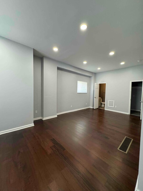 Foto del edificio - 141 E 8th Ave