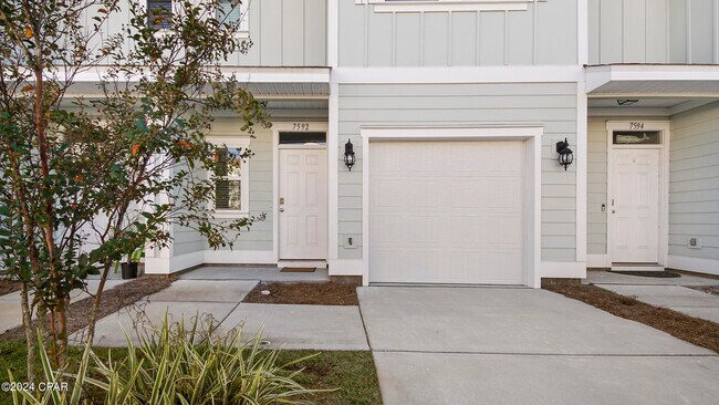 Foto del edificio - 7592 Shadow Lake Dr