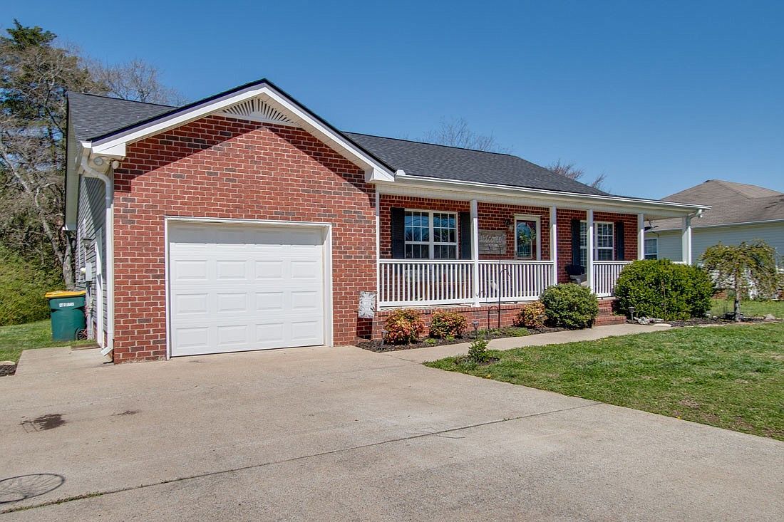 Primary Photo - 1529 John Galt Dr