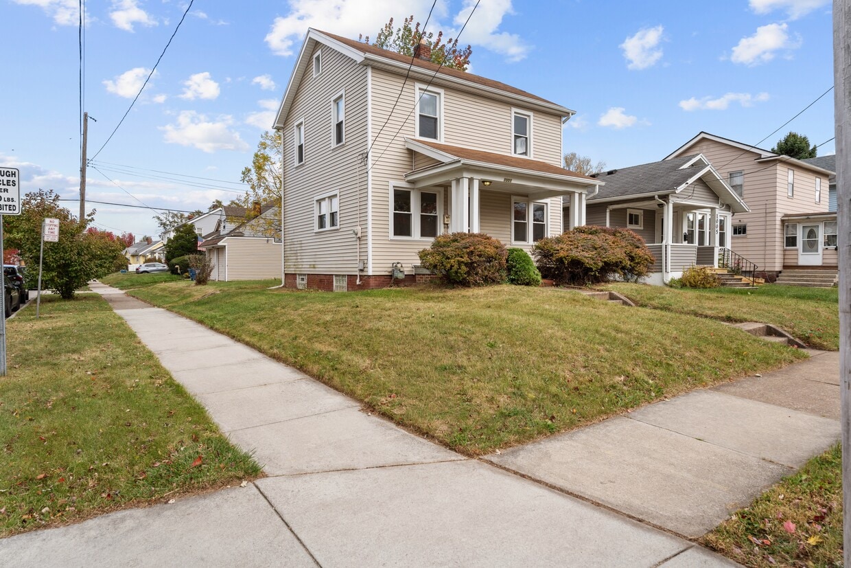 Foto principal - 1001 Woodsdale Ave