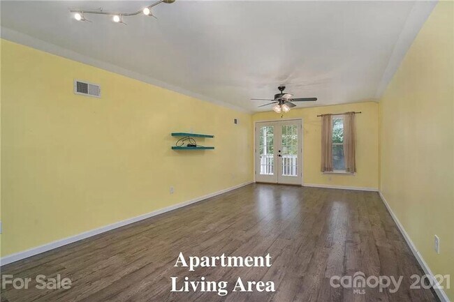 Foto del edificio - Charming 2BR House in Kannapolis