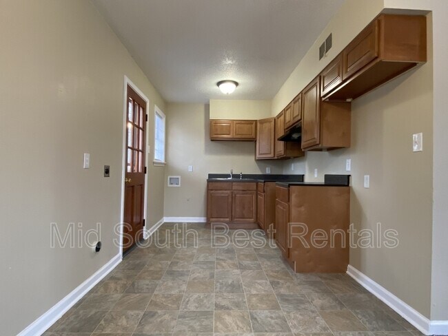 Foto del edificio - 3416 Margaretta Rd