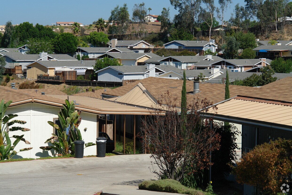 Foto del edificio - Whispering Meadow