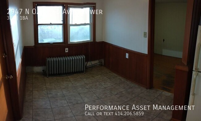 Building Photo - Cozy 3BED/1BATH East Side Lower