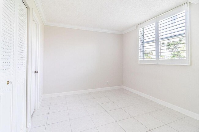 Foto del edificio - 6699 NW 2nd Ave