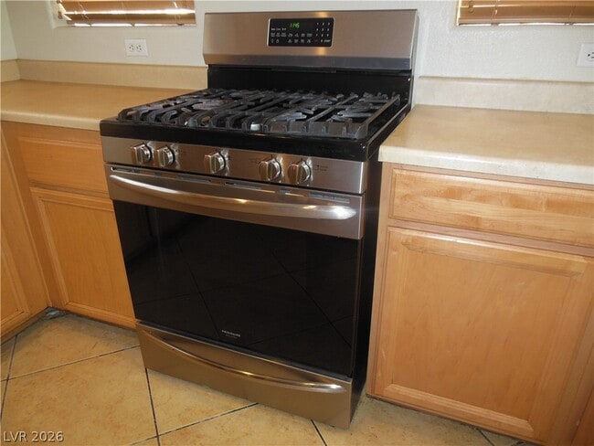 Building Photo - 9751 Villa La Mora Ave