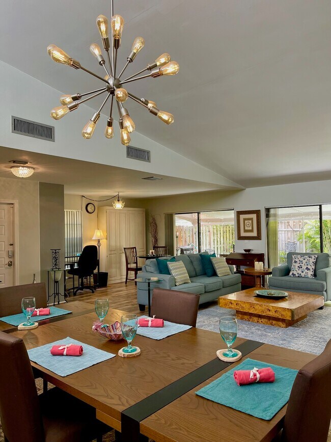 Foto del edificio - 1800 Embassy Dr