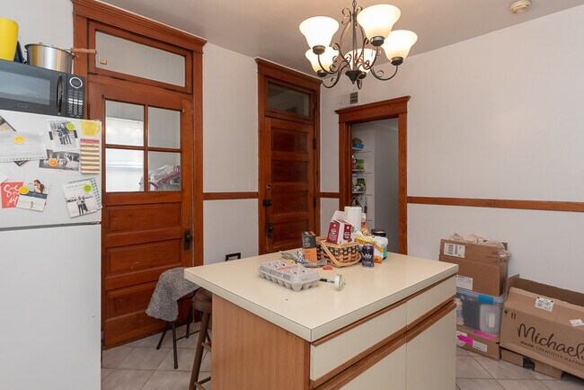 Foto del edificio - 1414 W Henderson St