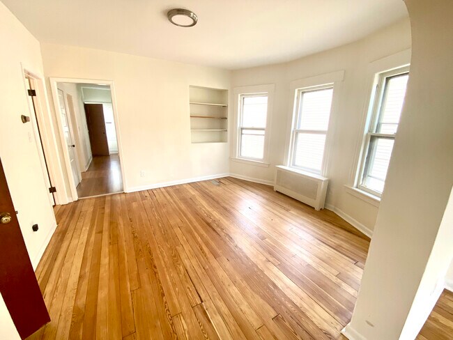 Foto del edificio - 118 Hadley Ave