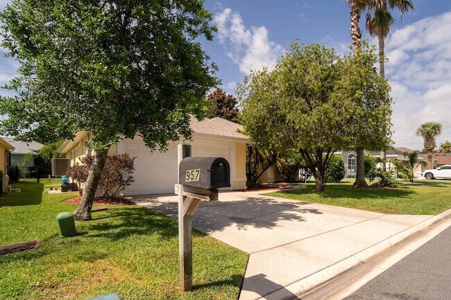 Foto del edificio - 957 Windward Way