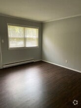 Building Photo - 2110 W Florida St