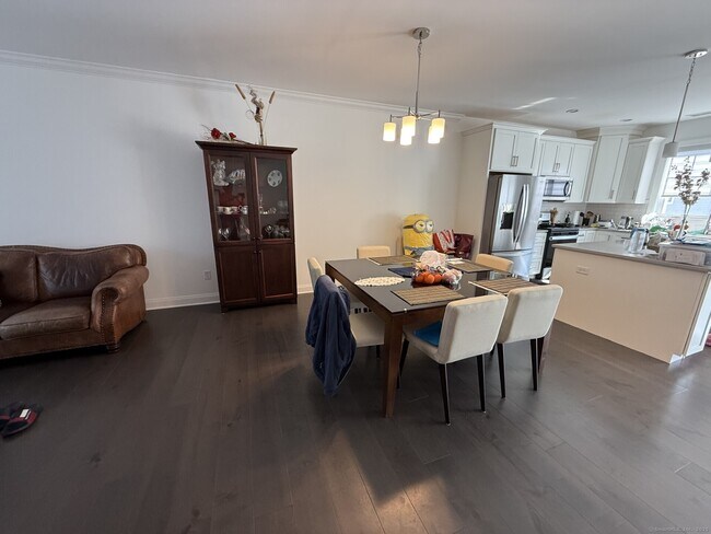 Foto del edificio - 8 Brentwood Cir