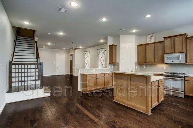 Building Photo - 1325 Laird St