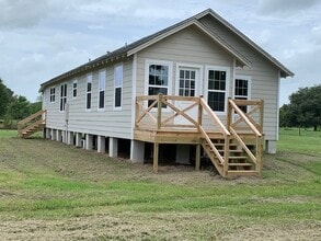 Building Photo - 29231 Sheffield Rd