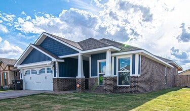 Building Photo - 6903 Tin Trl